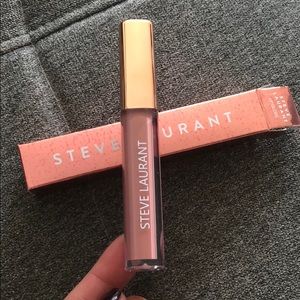 Never used lip gloss - champagne color